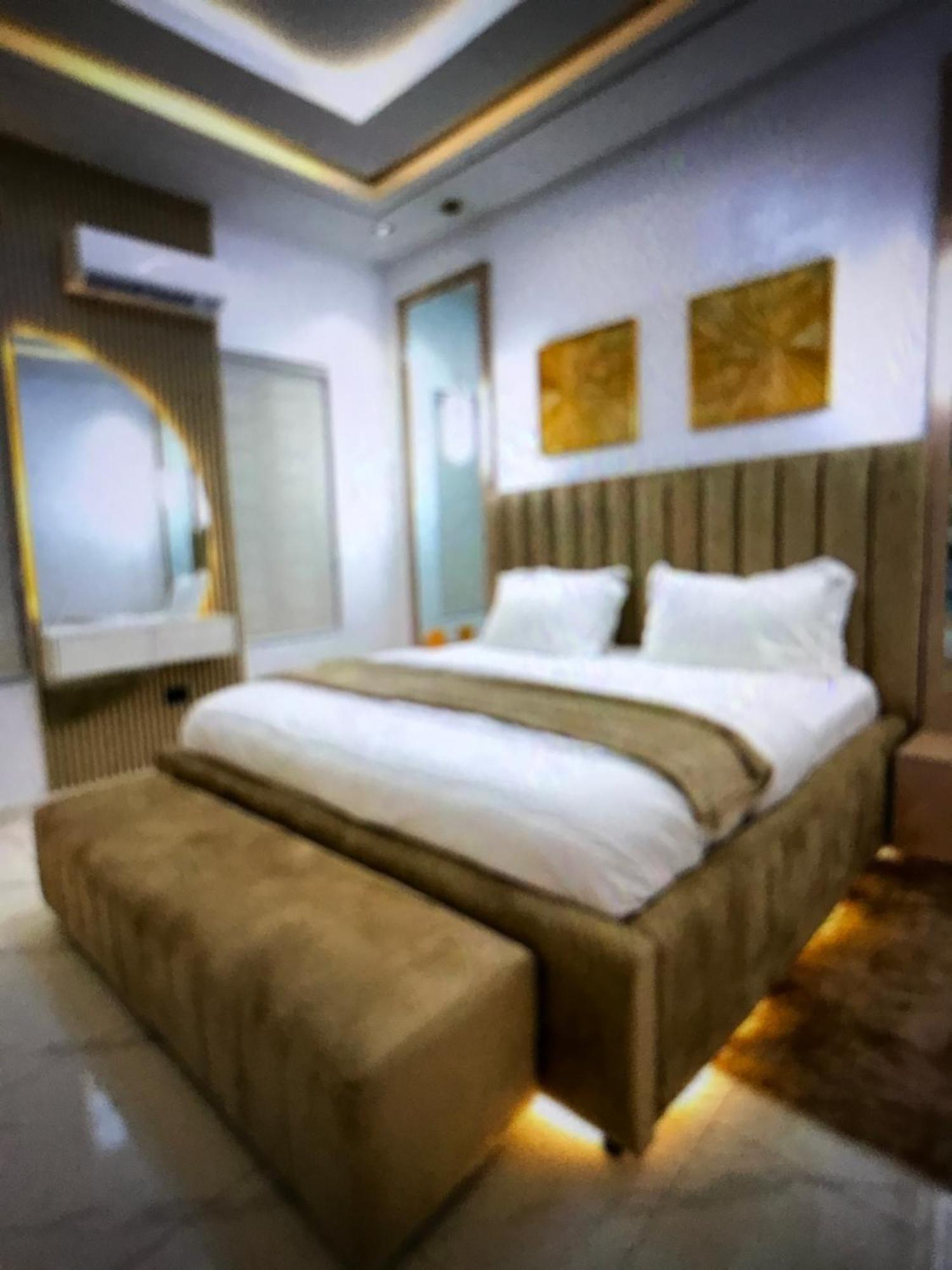 Villa Toscana Luxe Gra Порт-Харкорт Экстерьер фото